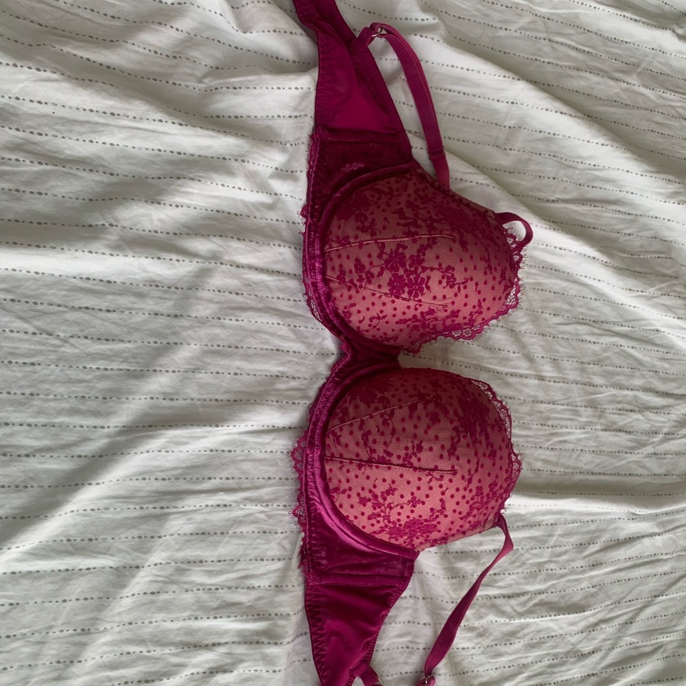 Victoria secret 34DD